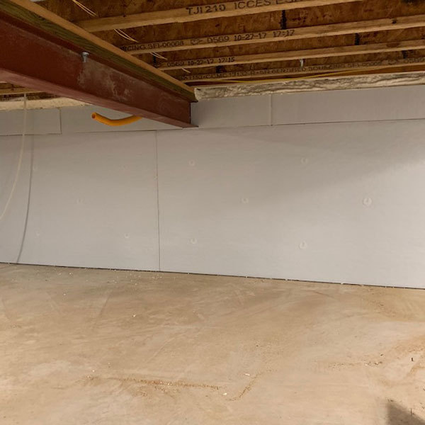 Insulated crawl space