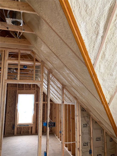 Closed cell spray foam insulation