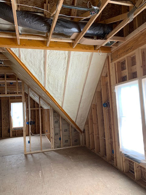 Closed cell spray foam insulation
