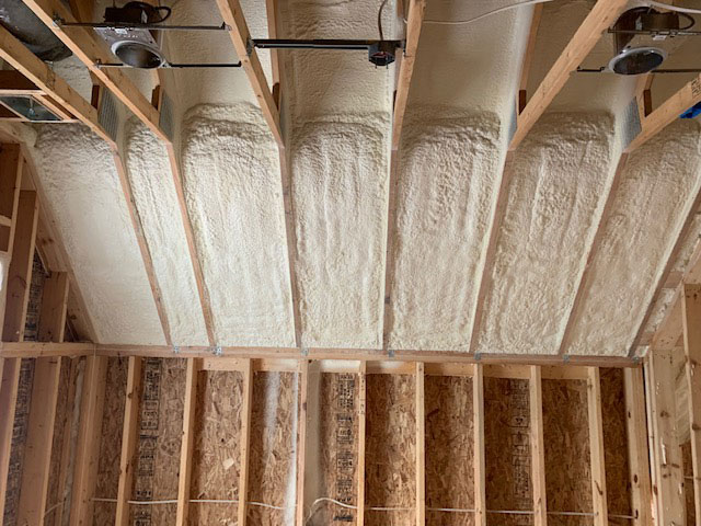 Closed cell spray foam insulation